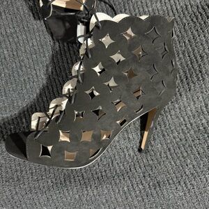 Eloquii Elegant Black Cutout Heels